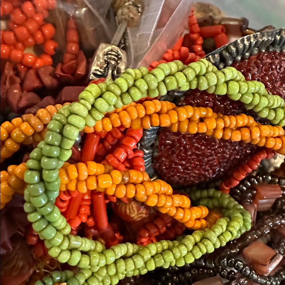 1/2 lb Craft Destash Vint Jewelry Beads & free jewelry OR Czech Beads Samp ($10) - Picture 2 of 7